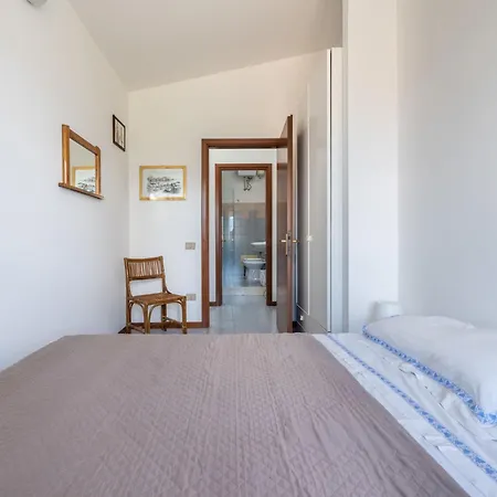 Borghi Piscina By Interhome بيت للعطل فيلاّسيمِيوس